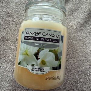 Yankee Candle Home Inspiration White Lily Cream Candle 19 Oz Jar Brand New